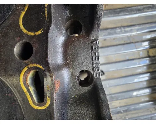 FORD 370 Cylinder Head