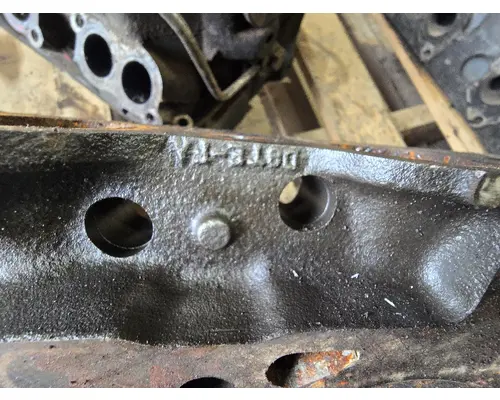 FORD 370 Cylinder Head