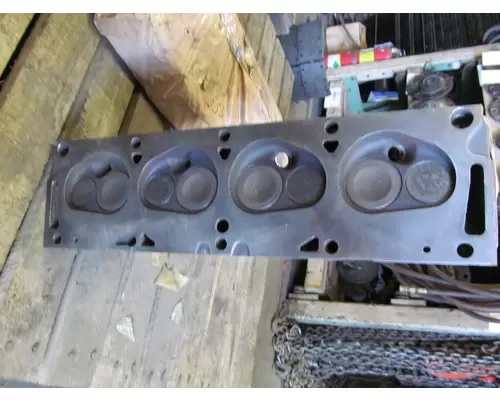 FORD 390 Cylinder Head