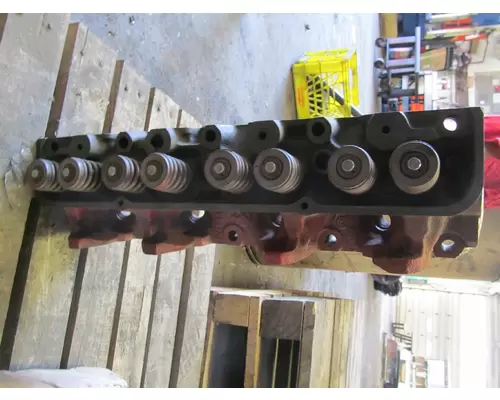 FORD 390 Cylinder Head