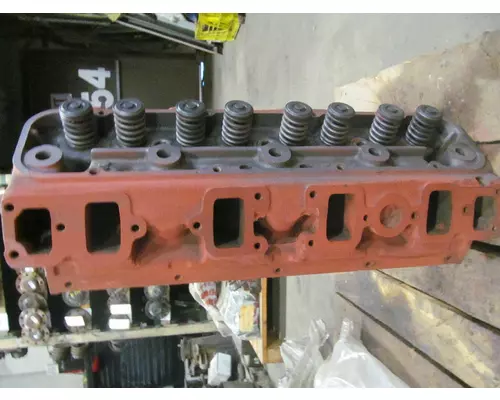 FORD 477 Cylinder Head