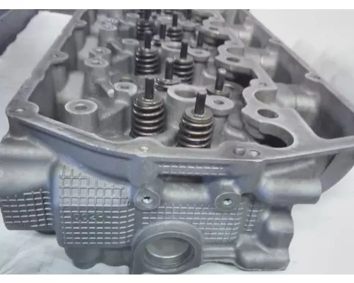 FORD 6.7 Cylinder Head