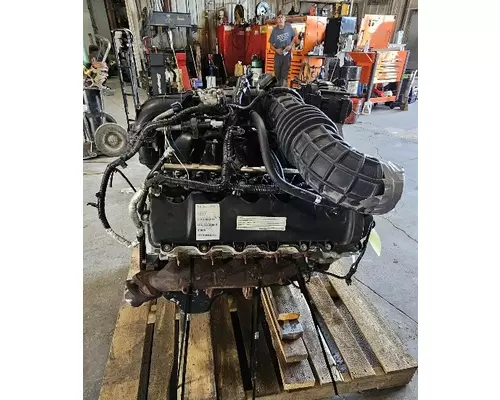 FORD 6.8L GAS Engine Assembly