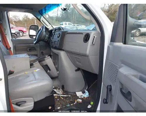 FORD 6.8L V10 Engine Assembly