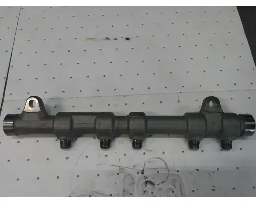 FORD 6.9L V8 DIESEL FUEL RAIL