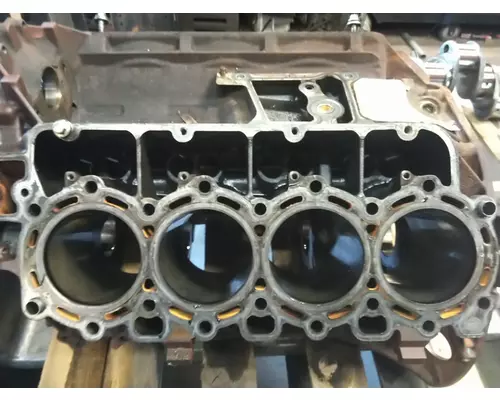 FORD 6.9 CYLINDER BLOCK