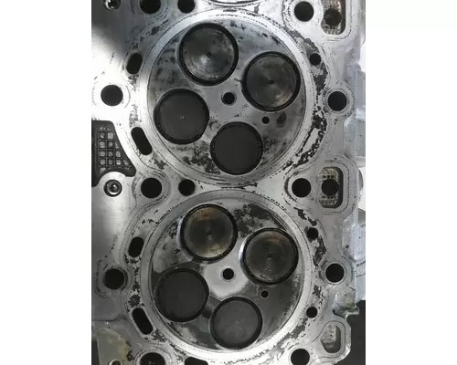 FORD 6.9 CYLINDER HEAD