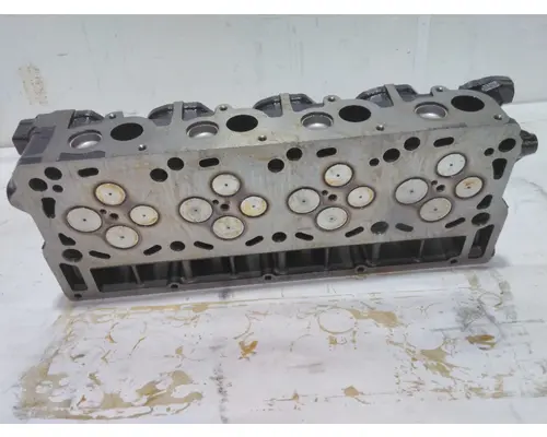FORD 6 Cylinder Head