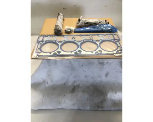 FORD 6 Cylinder Head