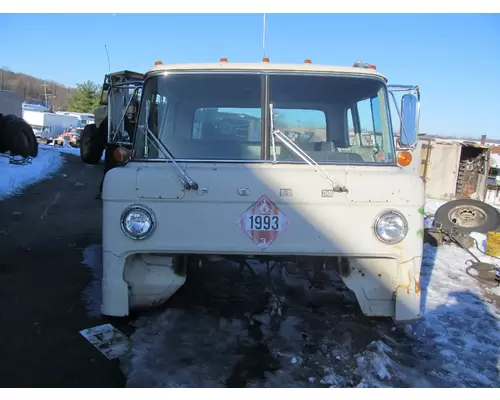 FORD 8000 Cab Clip