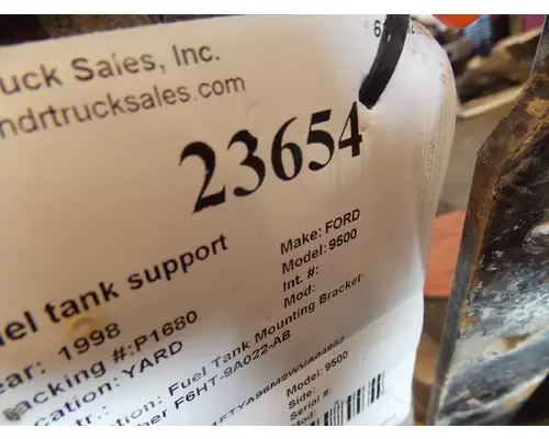 FORD 9500 Fuel Tank StrapHanger