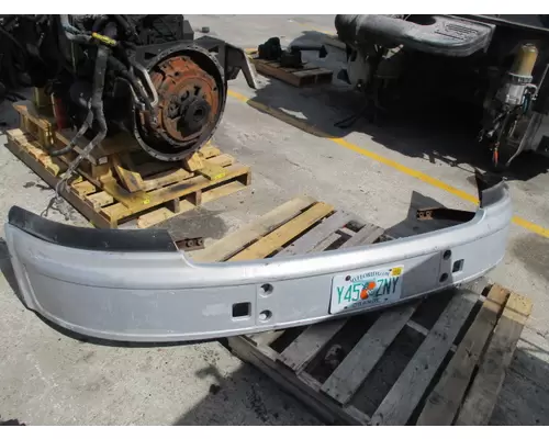 FORD A9513 1996-1998 BUMPER ASSEMBLY, FRONT