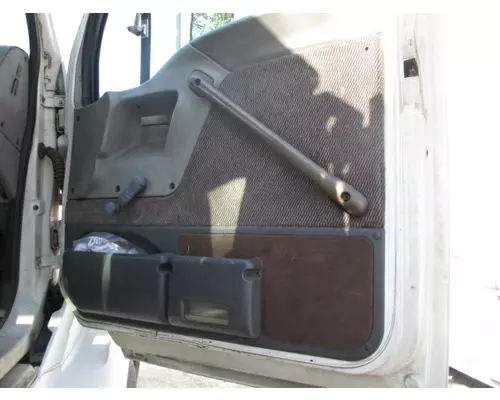 FORD A9513 1996-2000 DOOR ASSEMBLY, FRONT