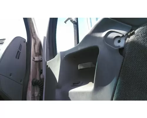 FORD A9513 1996-2000 DOOR ASSEMBLY, FRONT