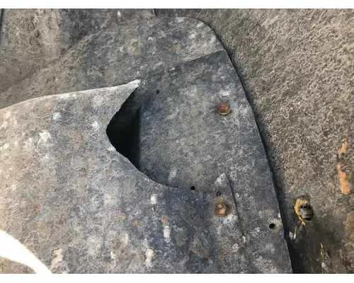 FORD A9513 AEROMAX 113 Hood