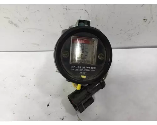 FORD A9513 AEROMAX 113 Instrument Cluster