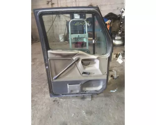 FORD A9513 DOOR ASSEMBLY, FRONT