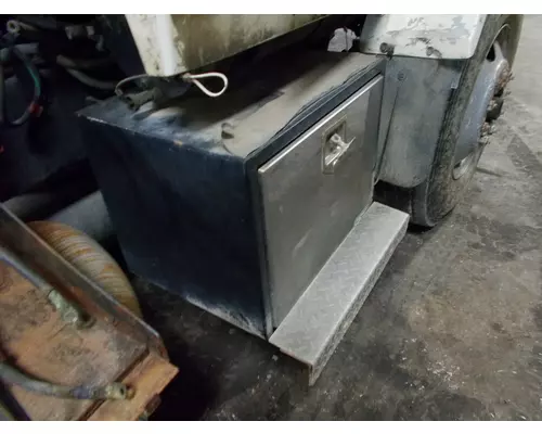 FORD A9513 TOOL BOX
