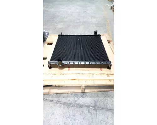 FORD B700 Radiator