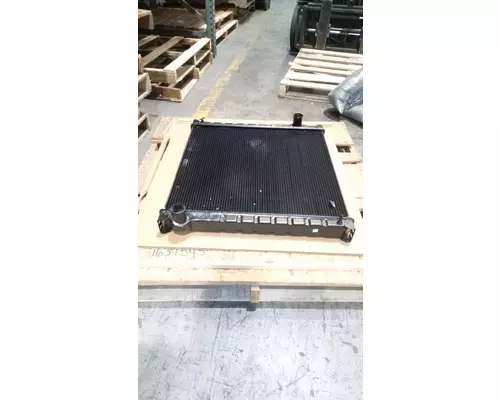 FORD B700 Radiator