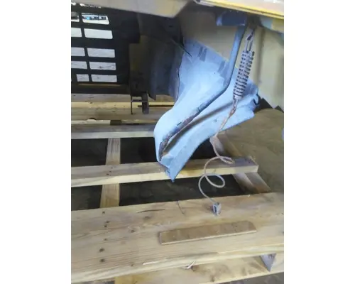 FORD B800 1995-1999 HOOD