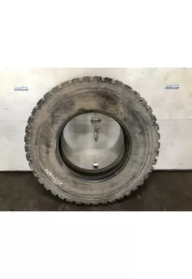 FORD C800 Tires