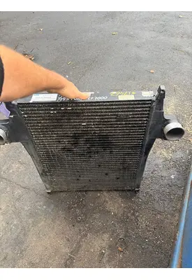 FORD CF7000 Charge Air Cooler (ATAAC)