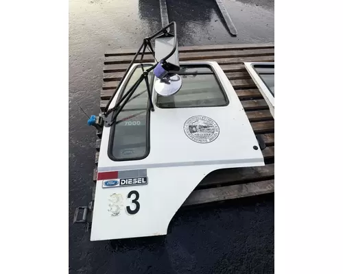 FORD CF7000 Door Assembly, Front
