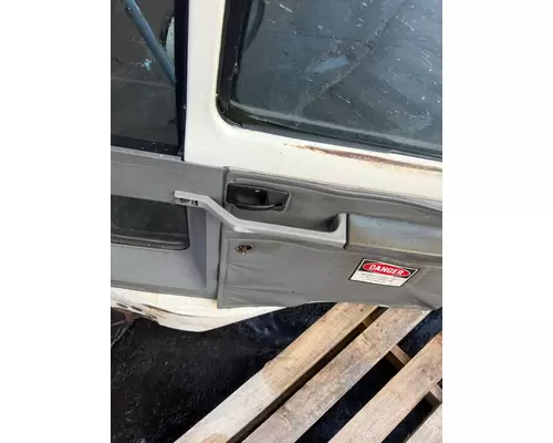 FORD CF7000 Door Assembly, Front