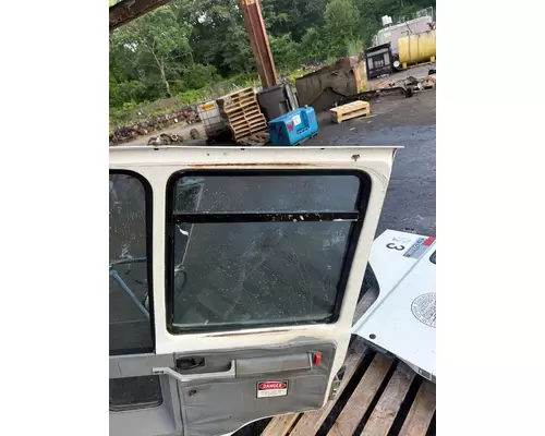 FORD CF7000 Door Assembly, Front