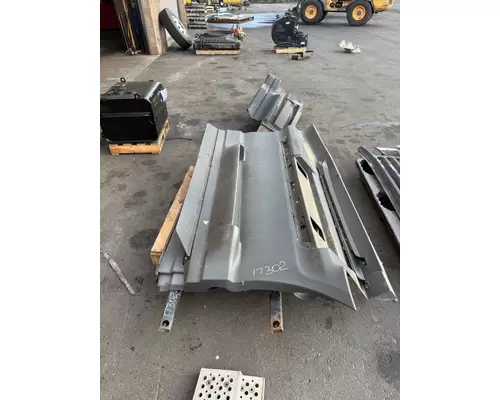 FORD CF7000 Grille