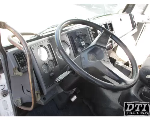 FORD CF8000 Dash Assembly