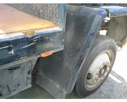 FORD CF8000 Fender Extension