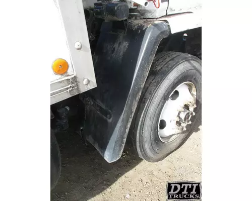 FORD CF8000 Fender Extension