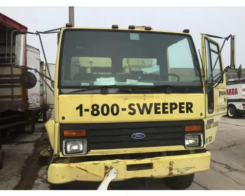 FORD CF8000 WHOLE TRUCK FOR PARTS