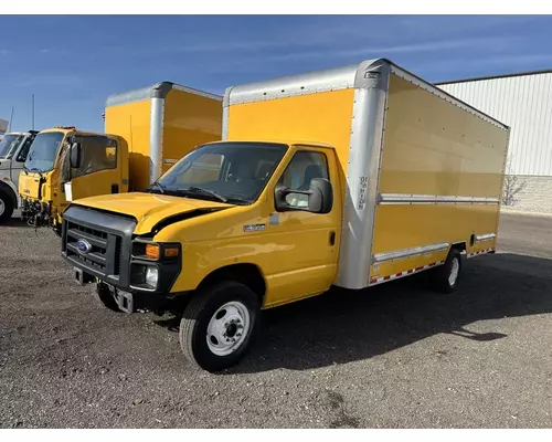 FORD E-350 Box Van Heavy Trucks