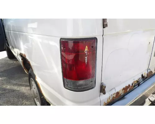 FORD E150 STOP TURN TAIL LAMP