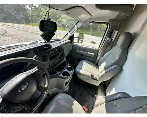 FORD E350 VAN Complete Vehicle