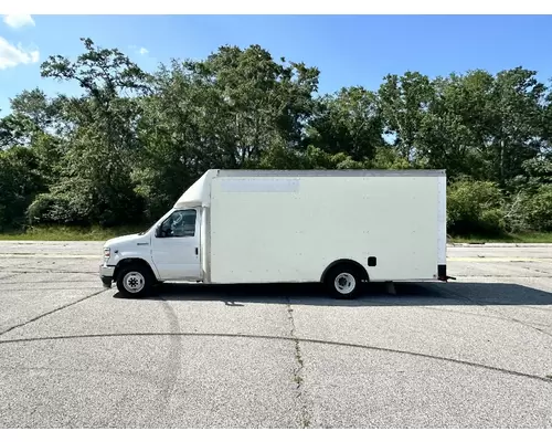FORD E350 VAN Complete Vehicle