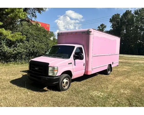 FORD E350 VAN Complete Vehicle