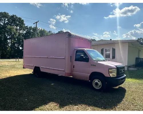 FORD E350 VAN Complete Vehicle