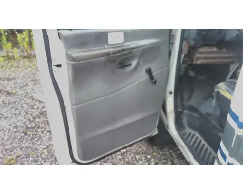 FORD E450 DOOR ASSEMBLY, FRONT