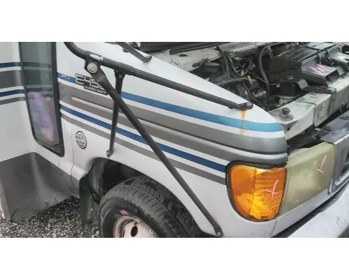 FORD E450 FENDER ASSEMBLY, FRONT