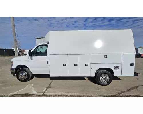 FORD E450 Used Trucks