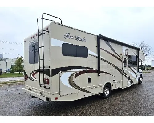 FORD E450 Used Trucks