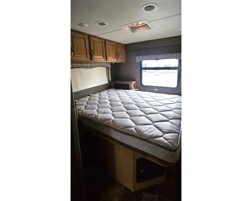 FORD E450 Used Trucks
