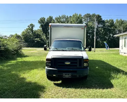 FORD Econoline/E450 Complete Vehicle