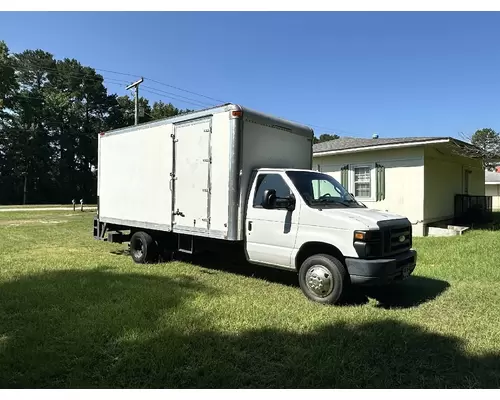 FORD Econoline/E450 Complete Vehicle