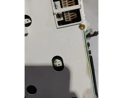 FORD Expidition Instrument Cluster