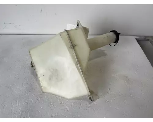 FORD F-450 Super Duty Windshield Washer Reservoir